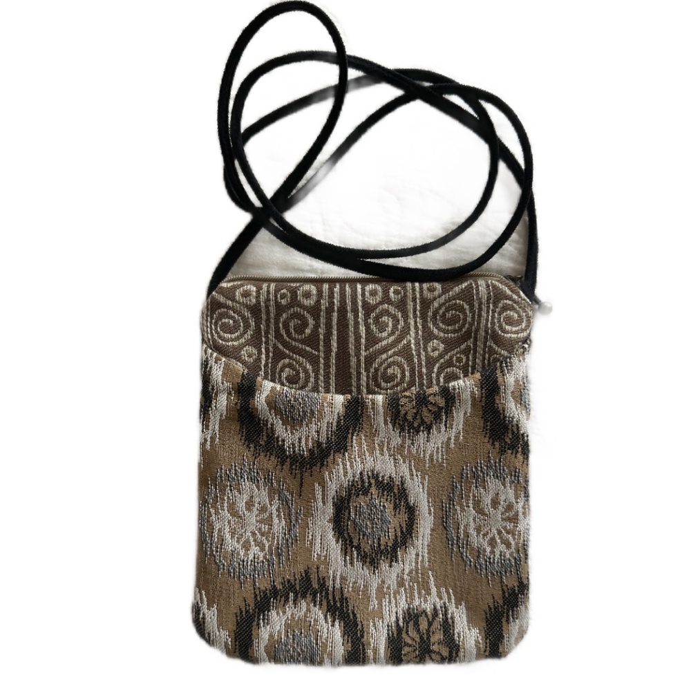 Maruca "Cupcake" Crossbody Bag